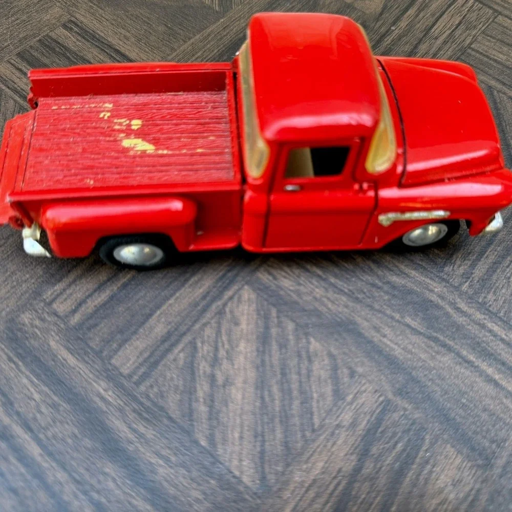 Kinsmart Vintage Red Diecast 1955 Chevrolet 3100 Stepside Pickup Truck Model Toy